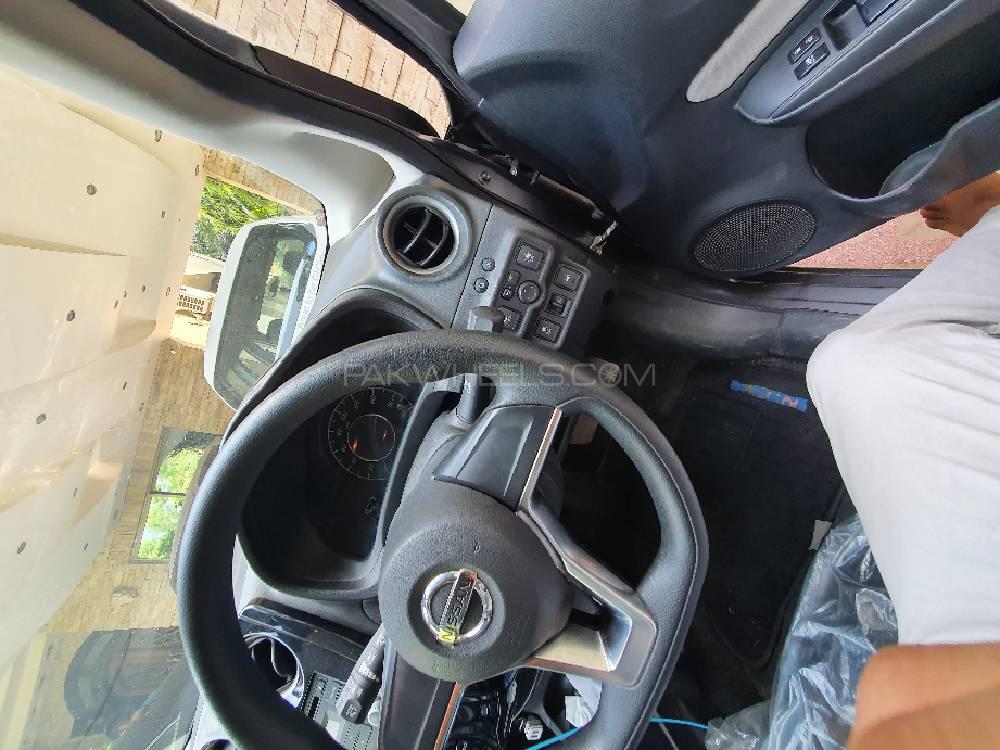 Nissan Note 2017 for Sale in Lahore Nissan Note 2017 for Sale in Lahore Image-13