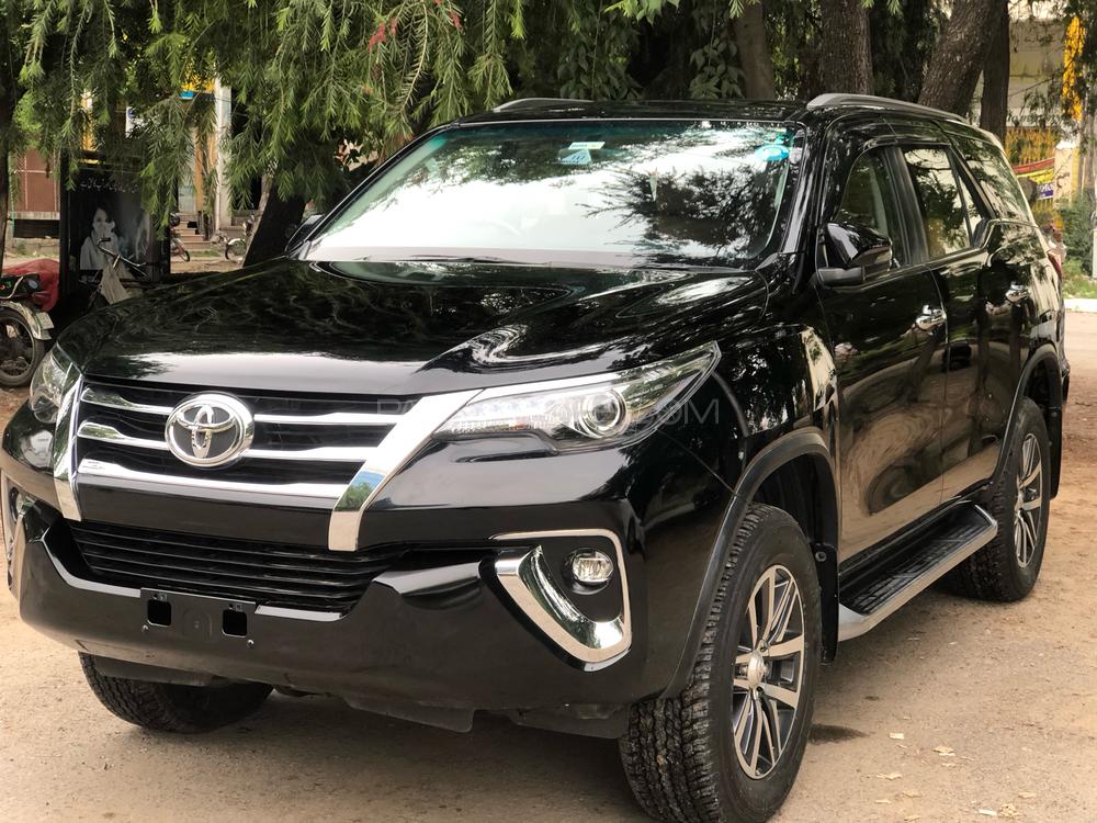 Toyota Fortuner 2019 for Sale in Islamabad Image-1
