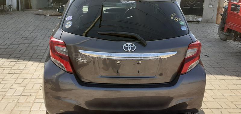 Toyota Vitz 2016 for Sale in Lahore Toyota Vitz 2016 for Sale in Lahore Image-5