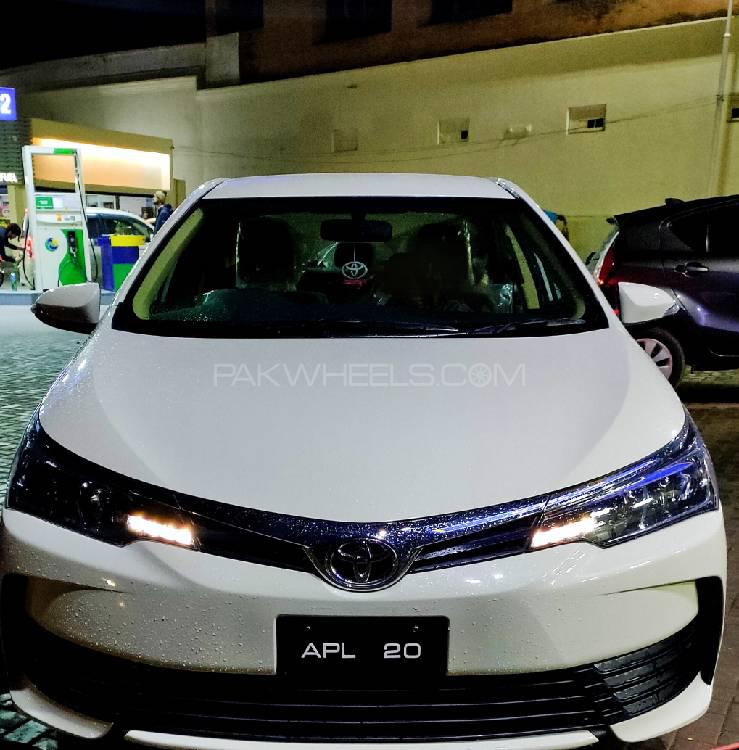 Toyota Corolla 2020 for Sale in Peshawar Image-1