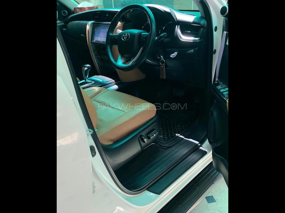 Toyota Fortuner 2017 for Sale in Kamoke Toyota Fortuner 2017 for Sale in Kamoke Image-3
