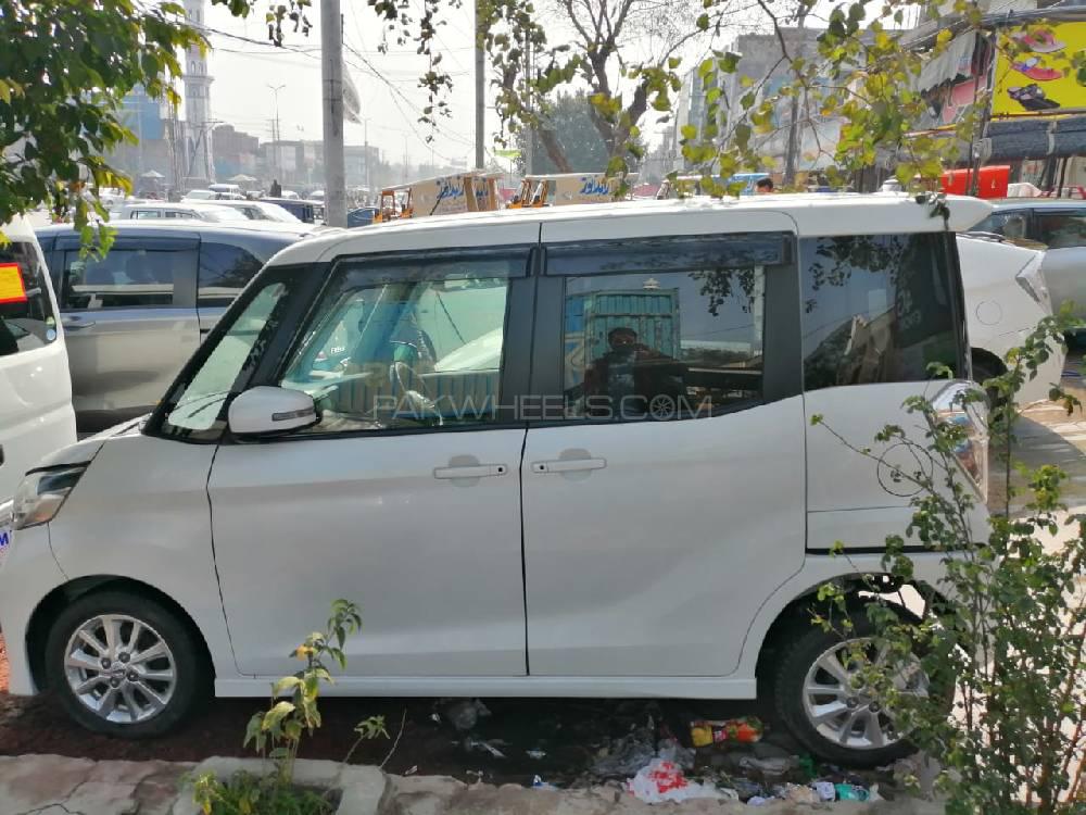 Nissan Roox 2015 for Sale in Gujranwala Nissan Roox 2015 for Sale in Gujranwala Image-2