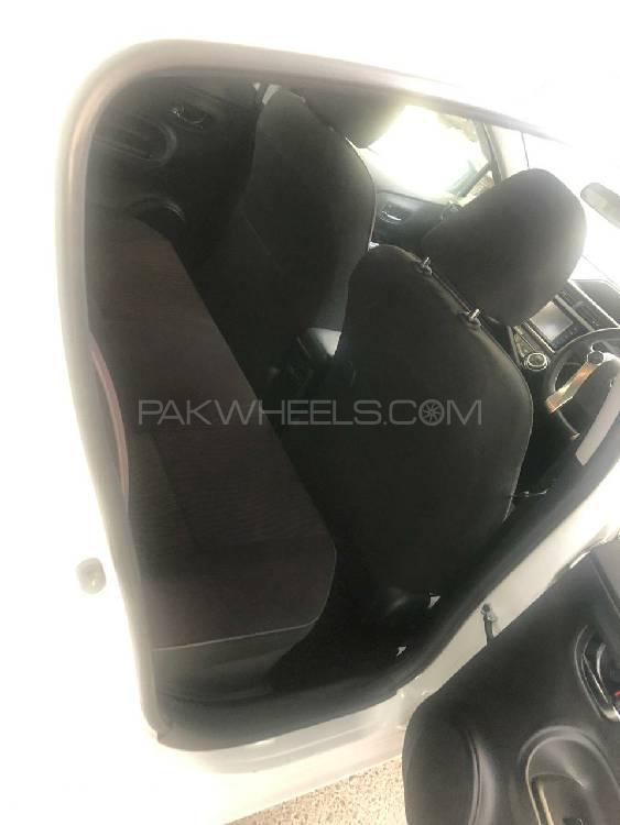 ٹویوٹا اکوا 2016 for Sale in کراچی ٹویوٹا اکوا 2016 for Sale in کراچی Image-18