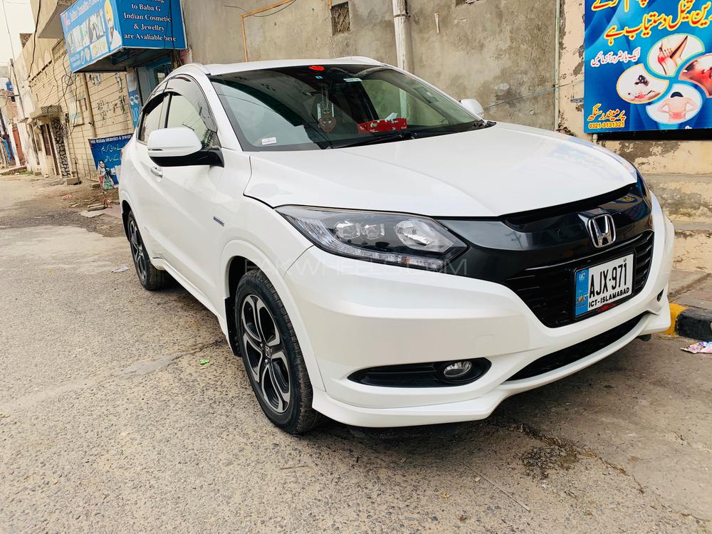 Honda Vezel 2015 for Sale in Nankana sahib Image-1