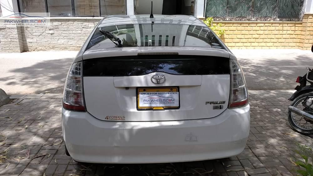 Toyota Prius 2011 for Sale in Karachi Toyota Prius 2011 for Sale in Karachi Image-2