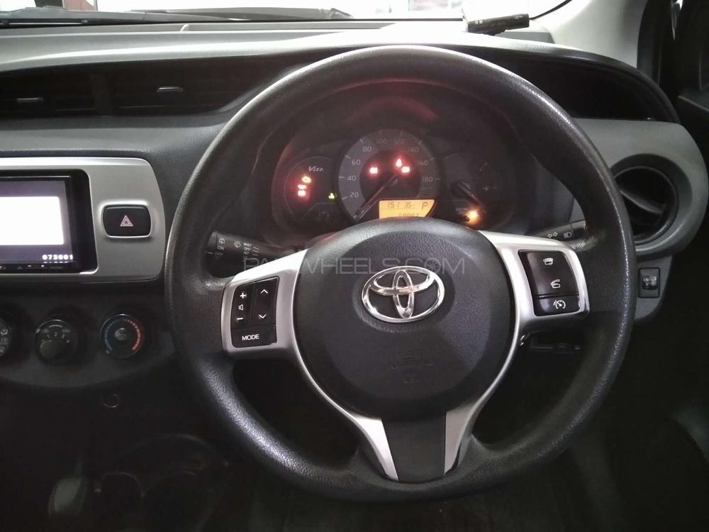 Toyota Vitz 2015 for Sale in Karachi Toyota Vitz 2015 for Sale in Karachi Image-5