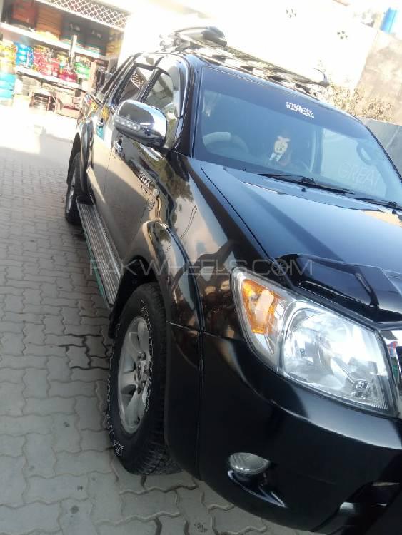Toyota Hilux 2011 for Sale in Rawalpindi Toyota Hilux 2011 for Sale in Rawalpindi Image-4