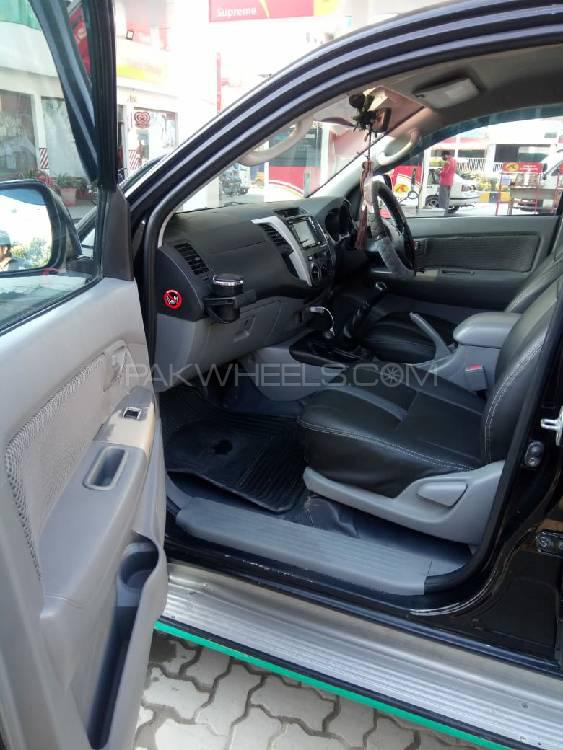 Toyota Hilux 2011 for Sale in Rawalpindi Toyota Hilux 2011 for Sale in Rawalpindi Image-5