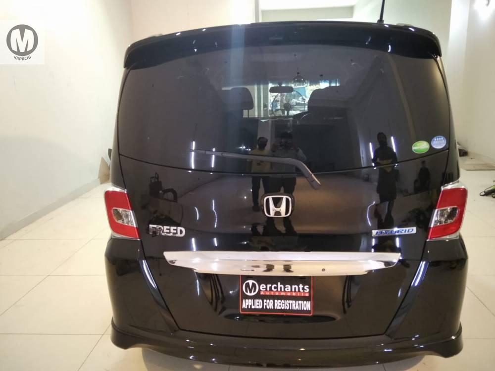 Honda Freed 2015 for Sale in Karachi Honda Freed 2015 for Sale in Karachi Image-16