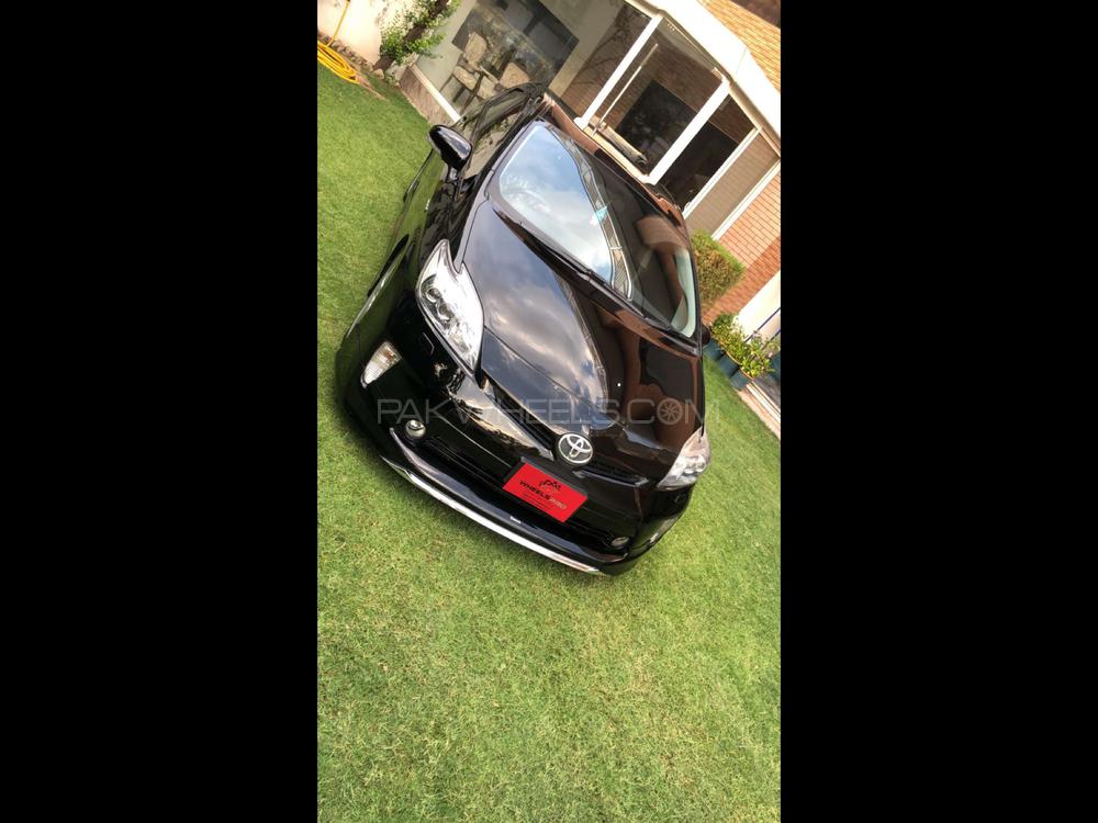 Toyota Prius 2014 for Sale in Islamabad Image-1