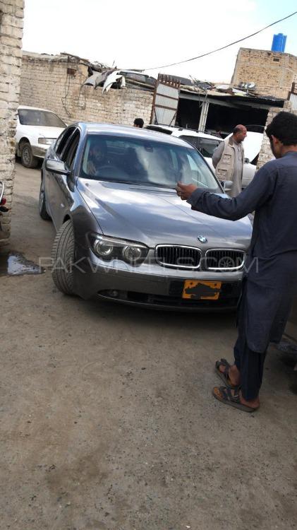 BMW 7 Series 2003 for Sale in Karachi BMW 7 Series 2003 for Sale in Karachi Image-5