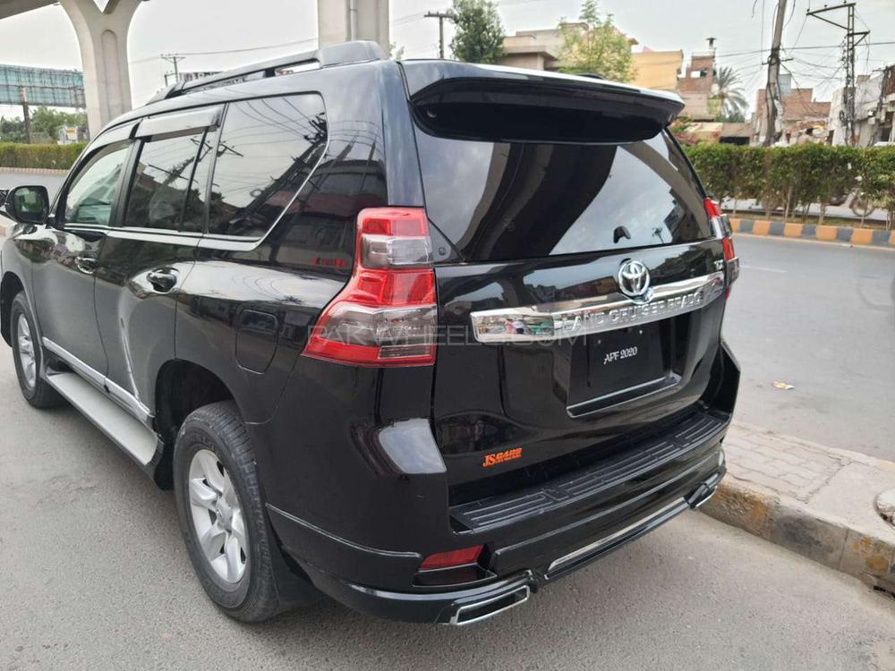 Toyota Prado 2012 for Sale in Multan Toyota Prado 2012 for Sale in Multan Image-12