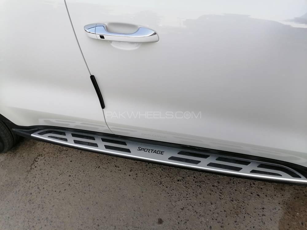 KIA SPORTAGE LATEST SIDE STEPS. KIA SPORTAGE LATEST SIDE STEPS. Image-2