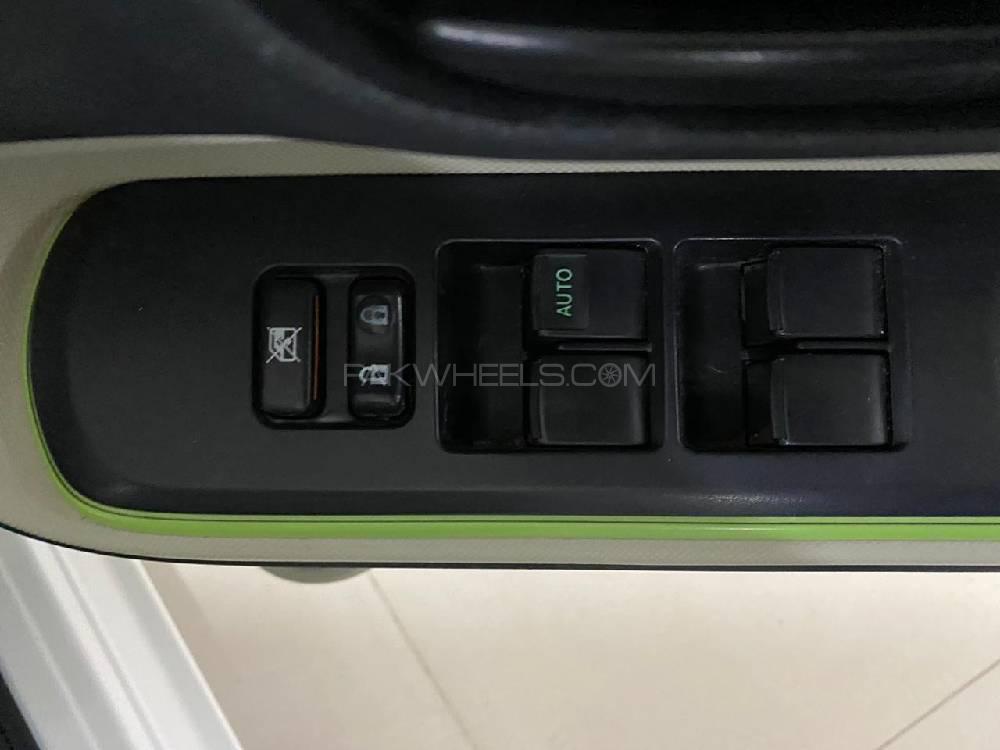 Toyota Aqua 2014 for Sale in Peshawar Toyota Aqua 2014 for Sale in Peshawar Image-8