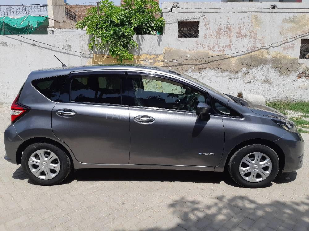 Nissan Note 2017 for Sale in Multan Nissan Note 2017 for Sale in Multan Image-5