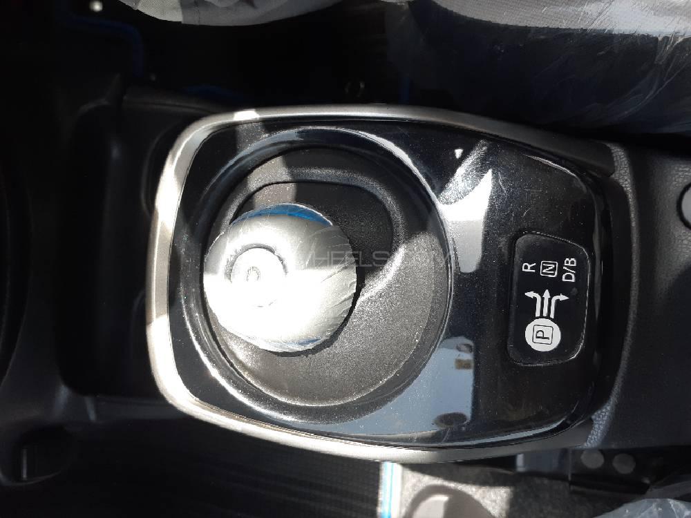 Nissan Note 2017 for Sale in Multan Nissan Note 2017 for Sale in Multan Image-11