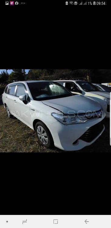 Toyota Corolla Fielder 2017 for Sale in Islamabad Image-1