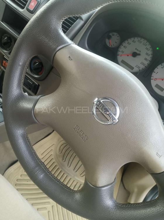 Nissan Sunny 2010 for Sale in Gujranwala Nissan Sunny 2010 for Sale in Gujranwala Image-11