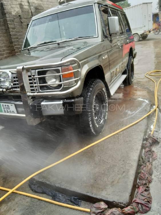 Mitsubishi Pajero 1987 for Sale in Lahore Mitsubishi Pajero 1987 for Sale in Lahore Image-4