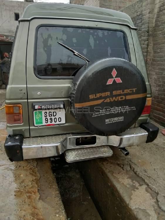 Mitsubishi Pajero 1987 for Sale in Lahore Mitsubishi Pajero 1987 for Sale in Lahore Image-11