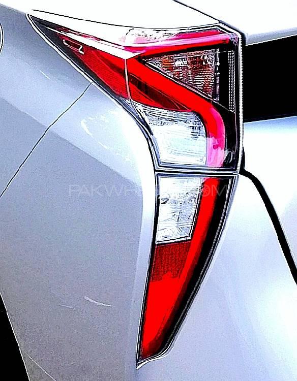 Toyota Prius 2017 for Sale in Karachi Toyota Prius 2017 for Sale in Karachi Image-15