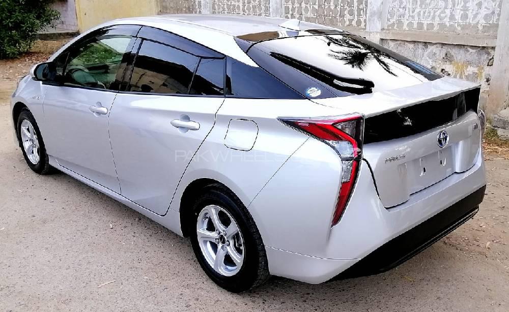 Toyota Prius 2017 for Sale in Karachi Toyota Prius 2017 for Sale in Karachi Image-6