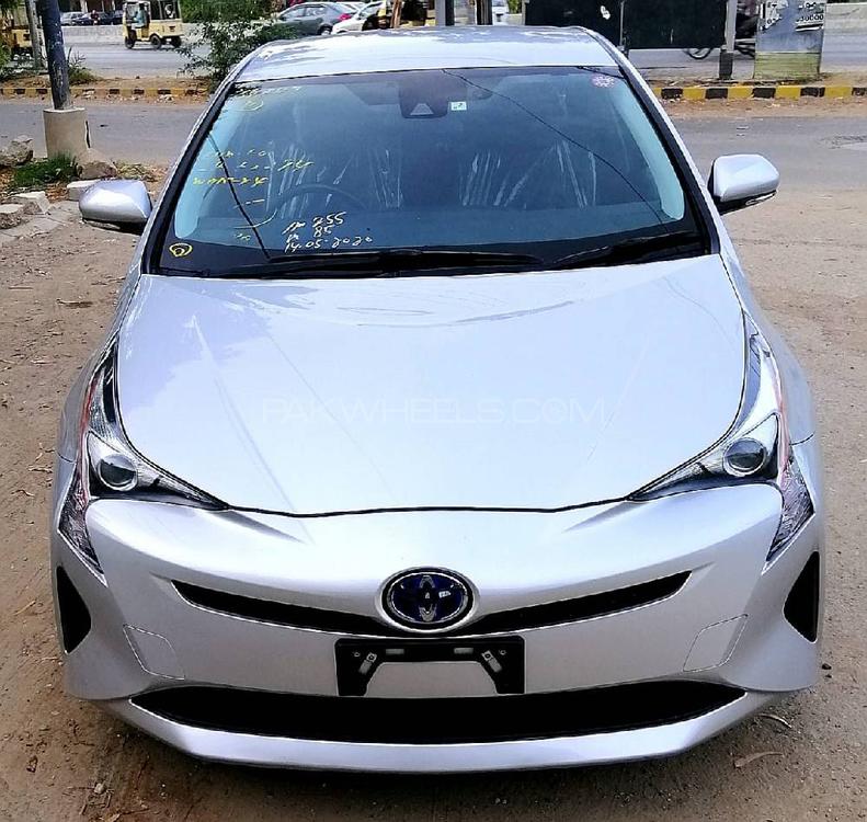Toyota Prius 2017 for Sale in Karachi Image-1