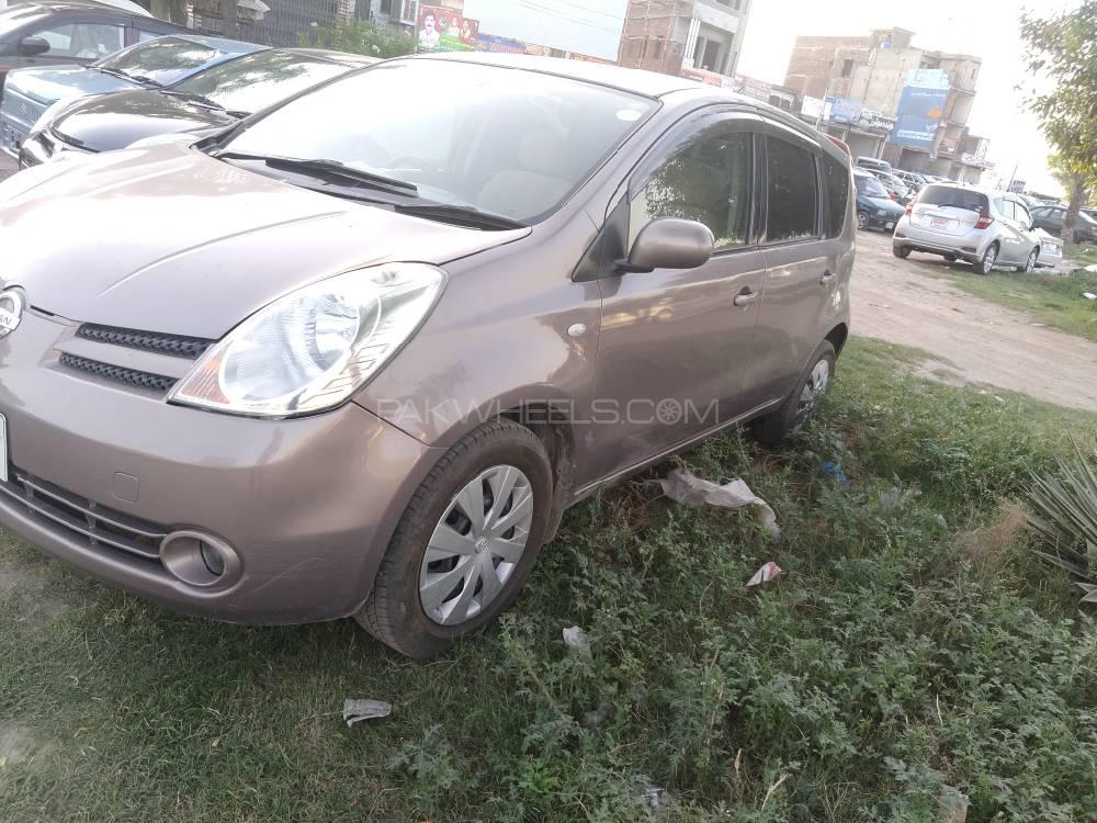 Nissan Note 2007 for Sale in Gujranwala Nissan Note 2007 for Sale in Gujranwala Image-2