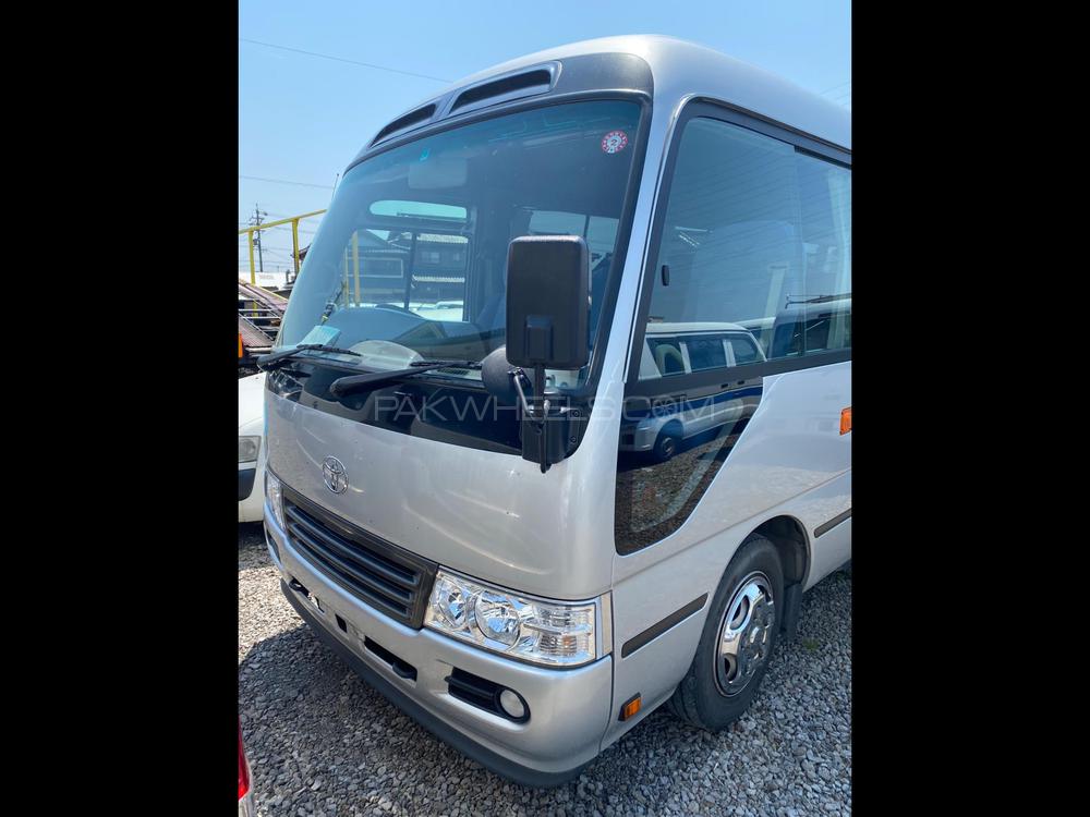 Toyota Coaster 2015 for Sale in Lahore Toyota Coaster 2015 for Sale in Lahore Image-2