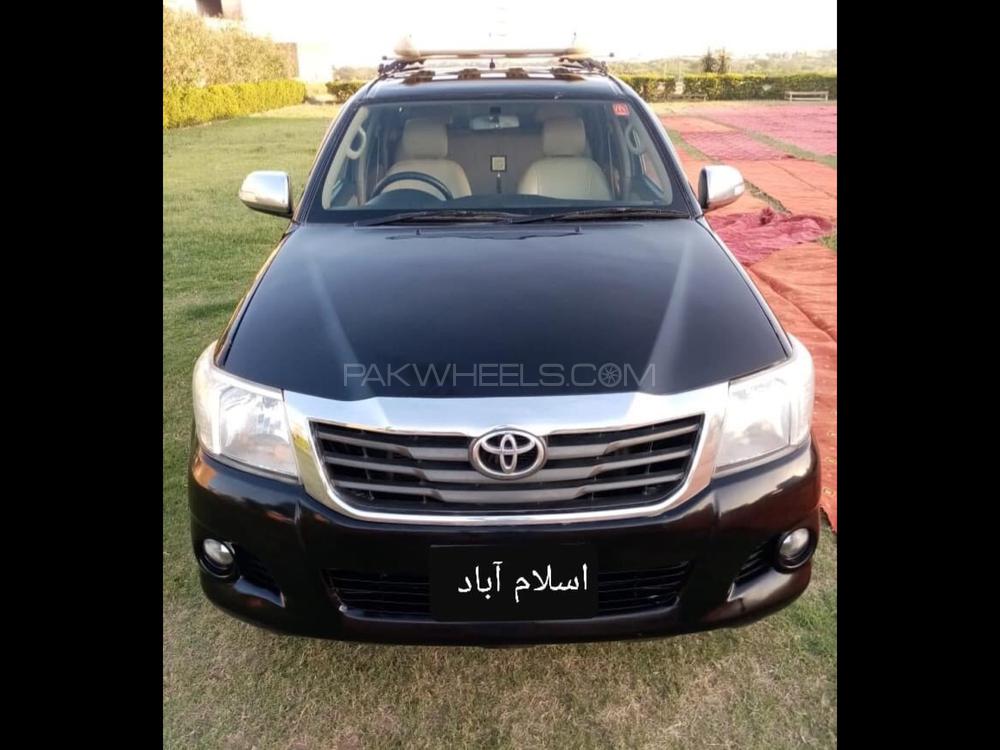 Toyota Hilux 2015 for Sale in Gujrat Image-1