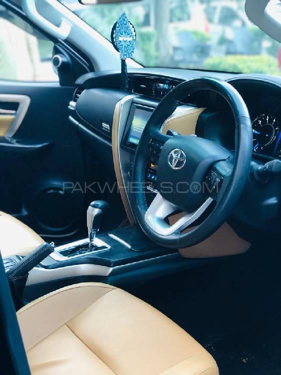 Toyota Fortuner 2019 for Sale in Islamabad Toyota Fortuner 2019 for Sale in Islamabad Image-9