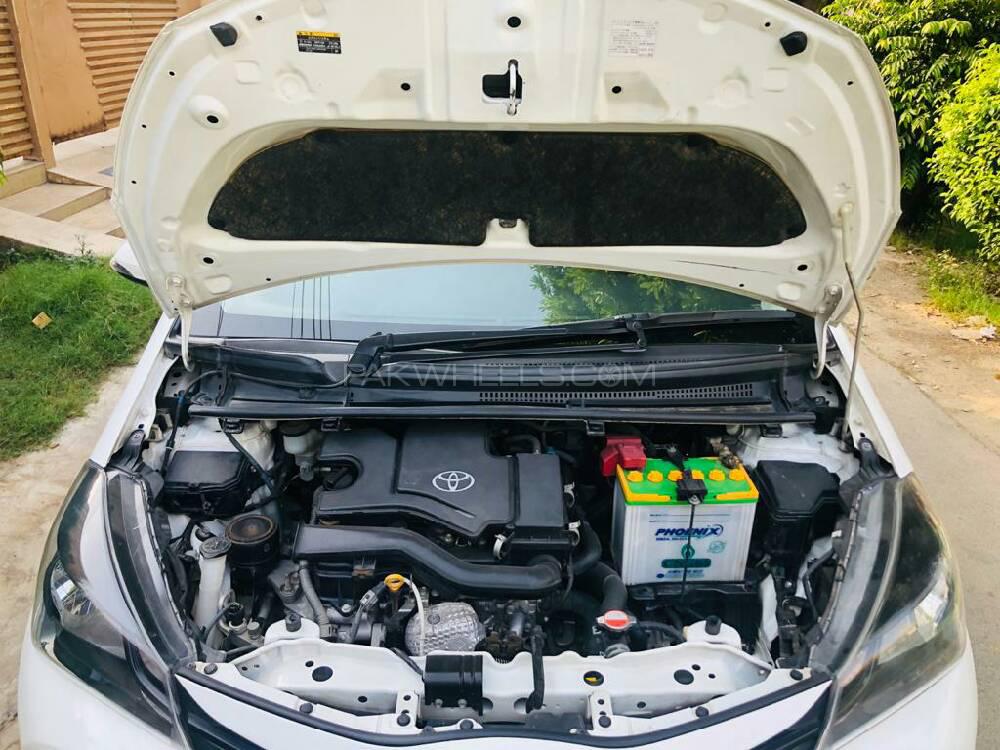 Toyota Vitz 2015 for Sale in Lahore Toyota Vitz 2015 for Sale in Lahore Image-7