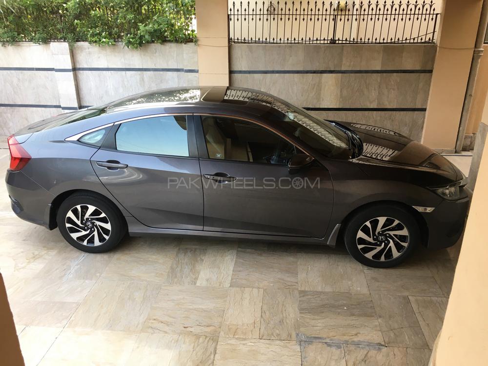 Honda Civic 2017 for Sale in Lahore Image-1