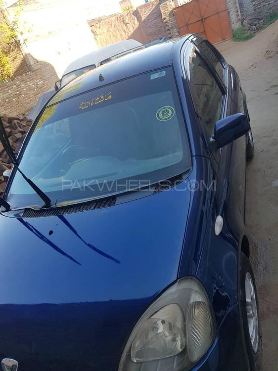 Toyota Vitz 2001 for Sale in Peshawar Image-1