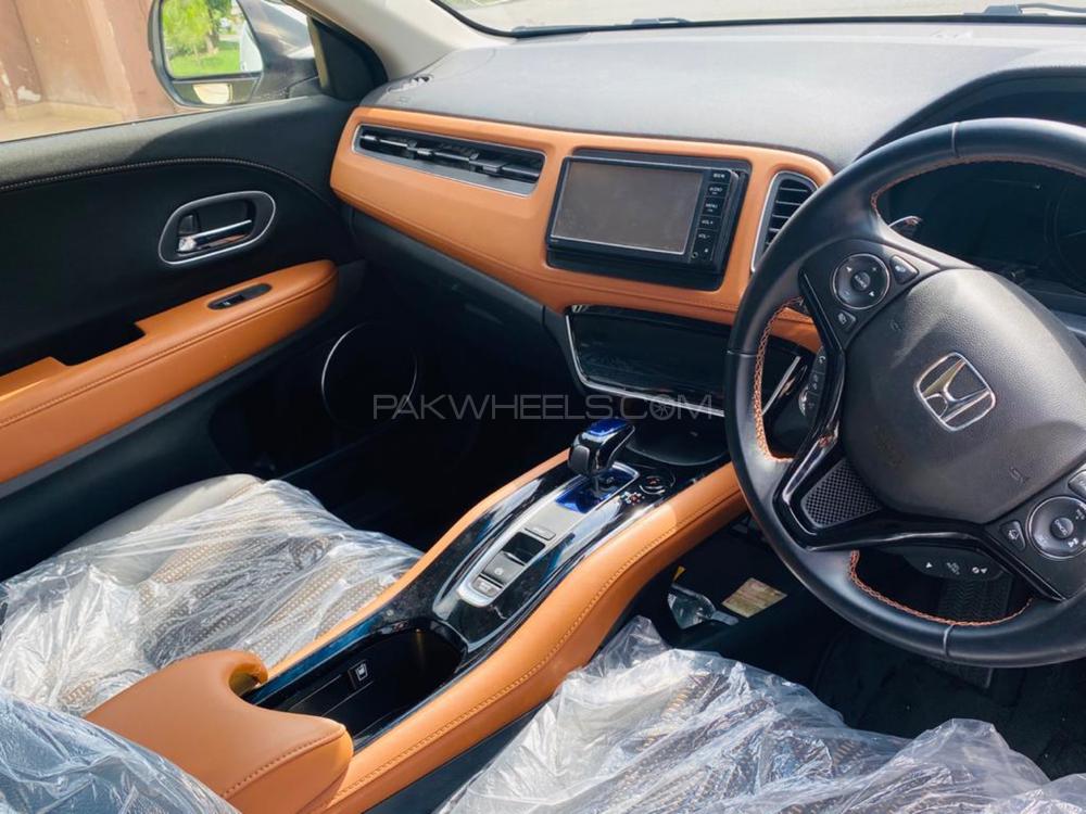 ہونڈا ویزِل 2017 for Sale in سیالکوٹ ہونڈا ویزِل 2017 for Sale in سیالکوٹ Image-5