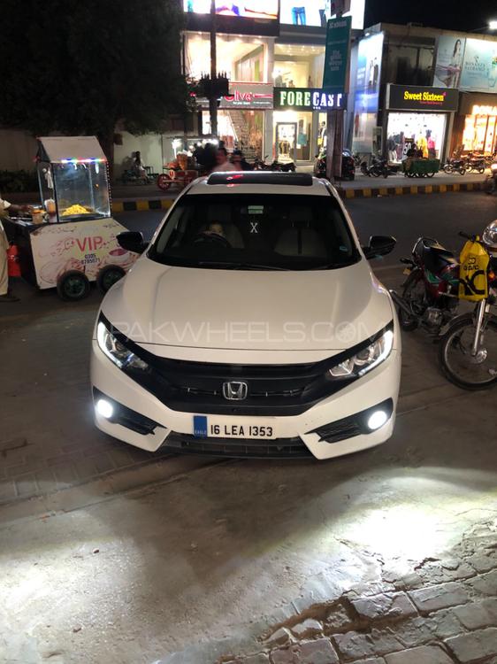 Honda Civic - 2016  Honda Civic - 2016  Image-5