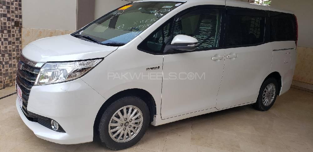 Toyota Noah 2015 for Sale in Islamabad Toyota Noah 2015 for Sale in Islamabad Image-8