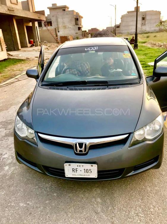 Honda Civic - 2011  Honda Civic - 2011  Image-3