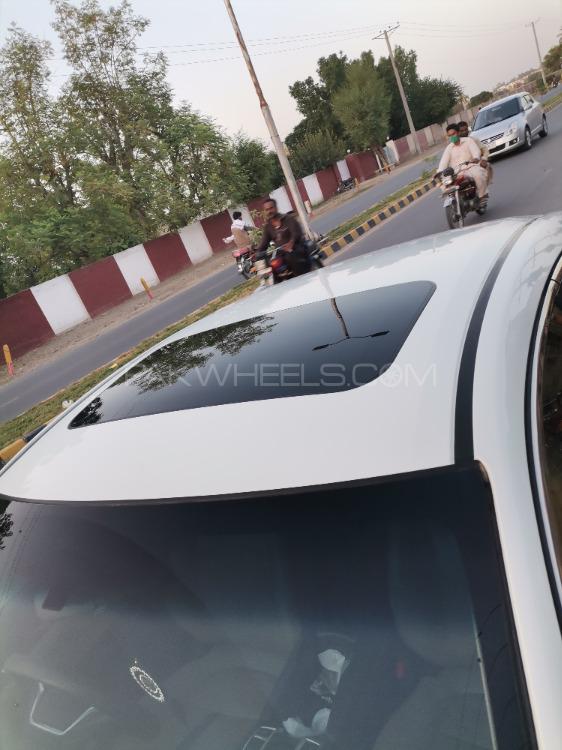 Honda Civic 2017 for Sale in Bahawalpur Honda Civic 2017 for Sale in Bahawalpur Image-6