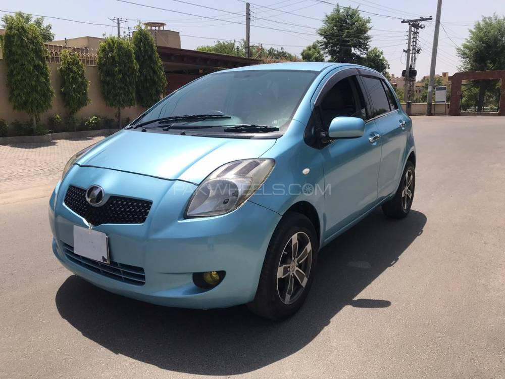 Toyota Vitz 2006 for Sale in Multan Image-1