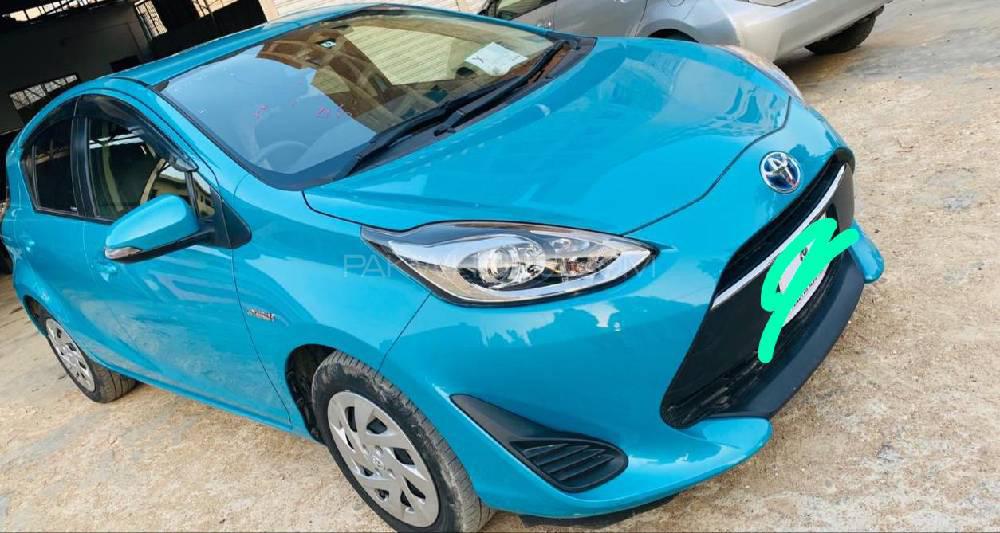 Toyota Aqua 2017 for Sale in Hyderabad Toyota Aqua 2017 for Sale in Hyderabad Image-2