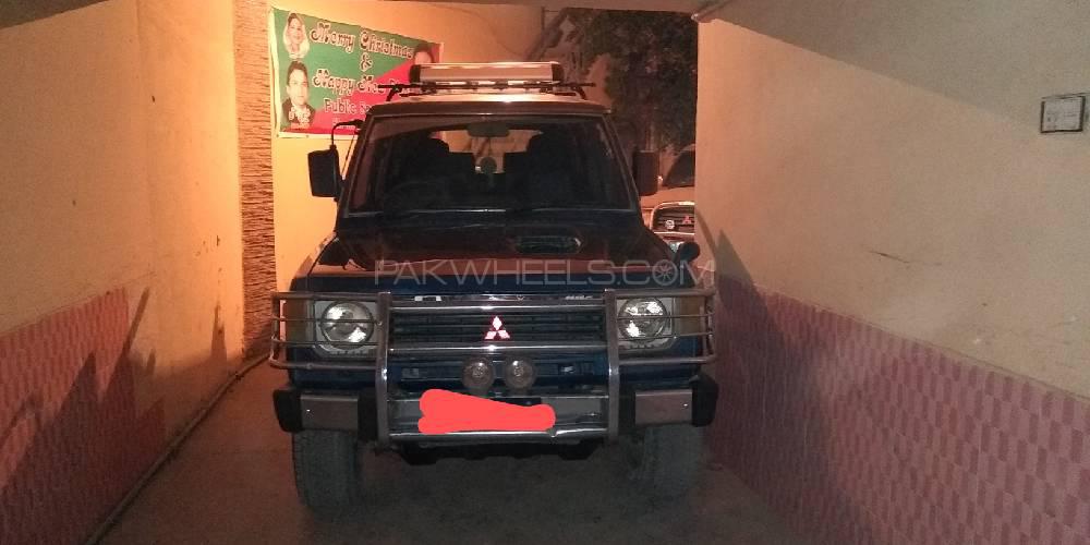 Mitsubishi Pajero 1990 for Sale in Lahore Image-1