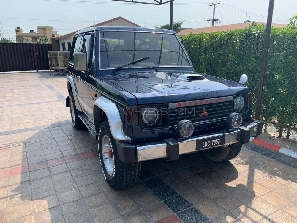 Mitsubishi Pajero 1990 for Sale in Lahore Image-1