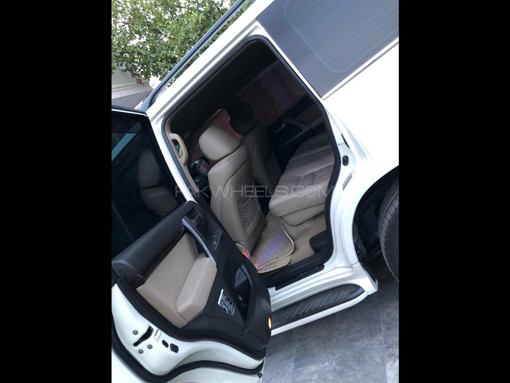 Toyota Land Cruiser 2008 for Sale in Lahore Toyota Land Cruiser 2008 for Sale in Lahore Image-10