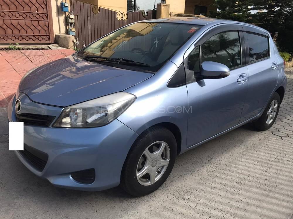 Toyota Vitz 2013 for Sale in Islamabad Image-1