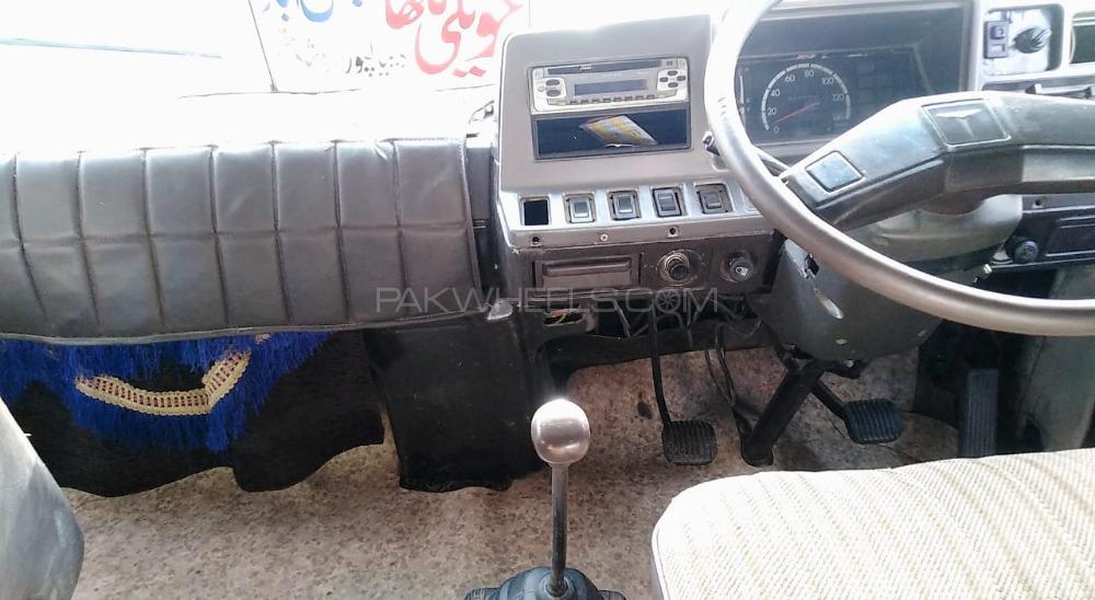 Toyota Coaster 1992 for Sale in Lahore Toyota Coaster 1992 for Sale in Lahore Image-4