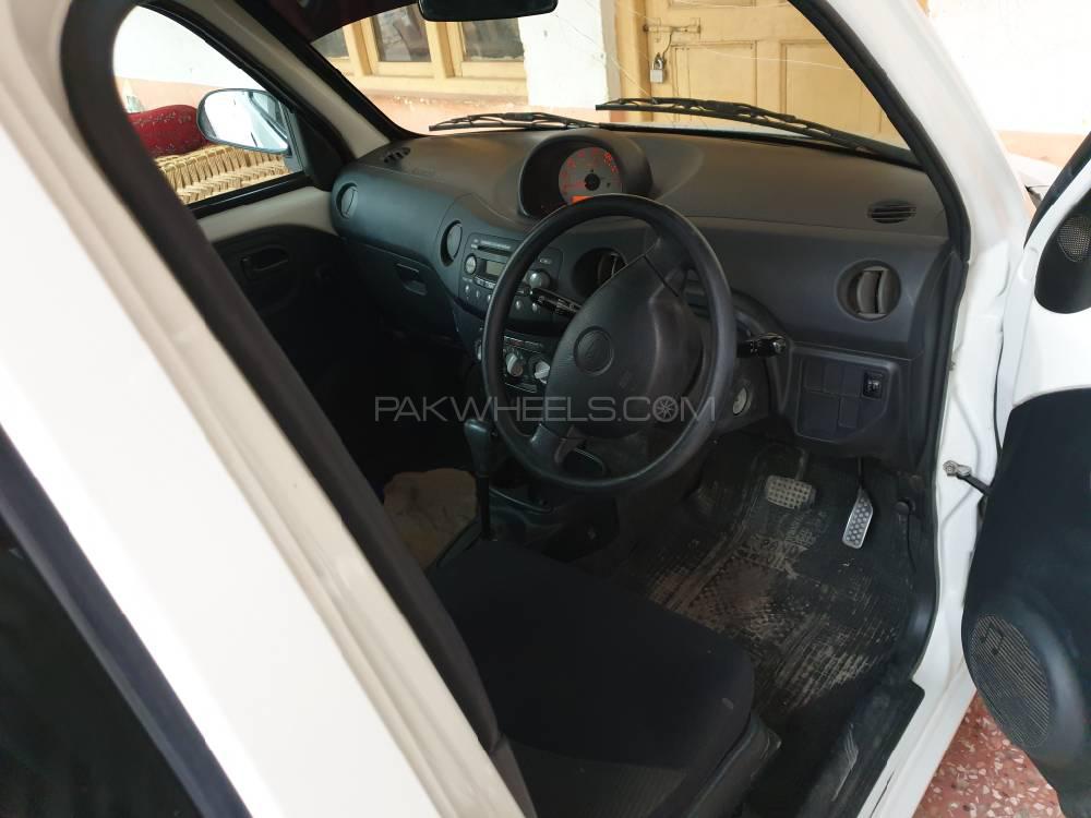 Daihatsu Esse 2011 for Sale in Peshawar Daihatsu Esse 2011 for Sale in Peshawar Image-4