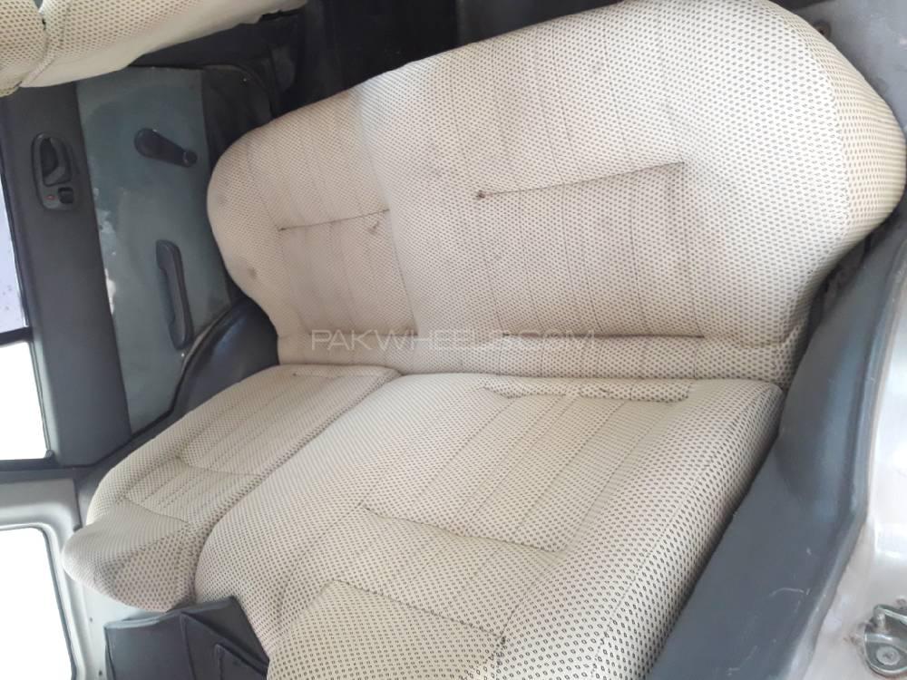 Suzuki Cultus 2006 for Sale in Nowshera Suzuki Cultus 2006 for Sale in Nowshera Image-13