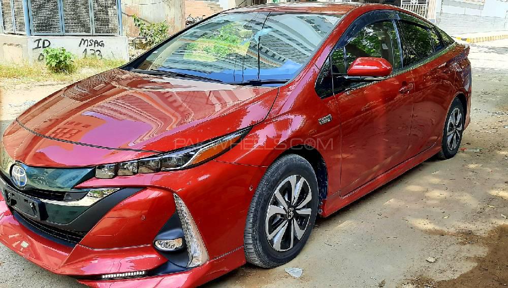 Toyota Prius 2017 for Sale in Karachi Image-1