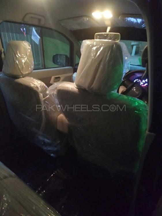 Daihatsu Move 2015 for Sale in Karachi Daihatsu Move 2015 for Sale in Karachi Image-3